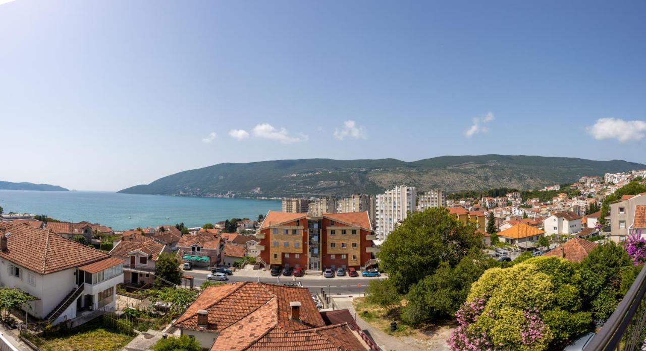 Adriana Apartments Herceg Novi Esterno foto