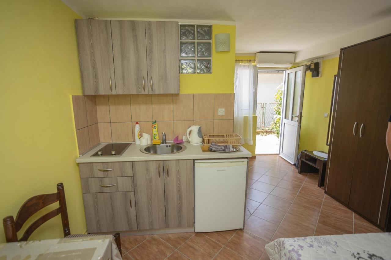 Adriana Apartments Herceg Novi Esterno foto