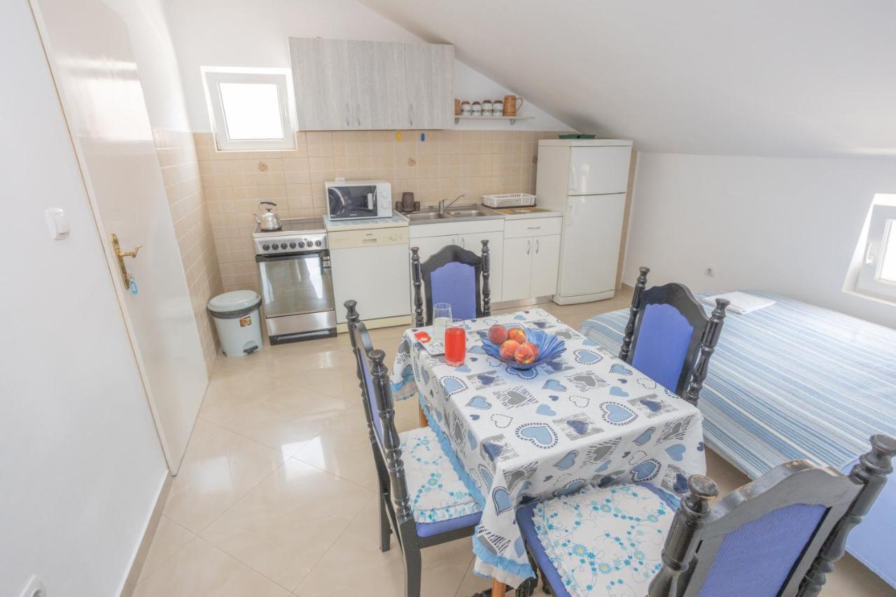 Adriana Apartments Herceg Novi Esterno foto