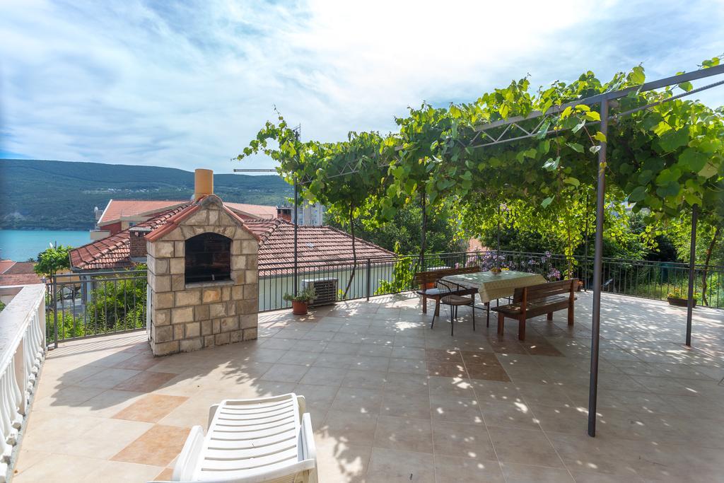 Adriana Apartments Herceg Novi Esterno foto