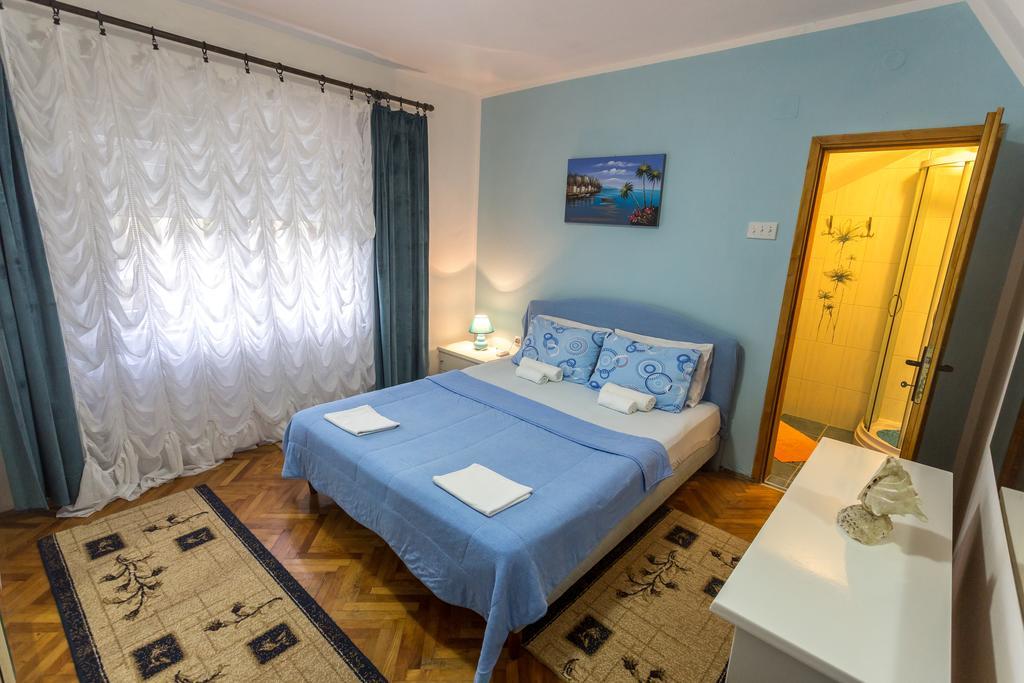 Adriana Apartments Herceg Novi Esterno foto