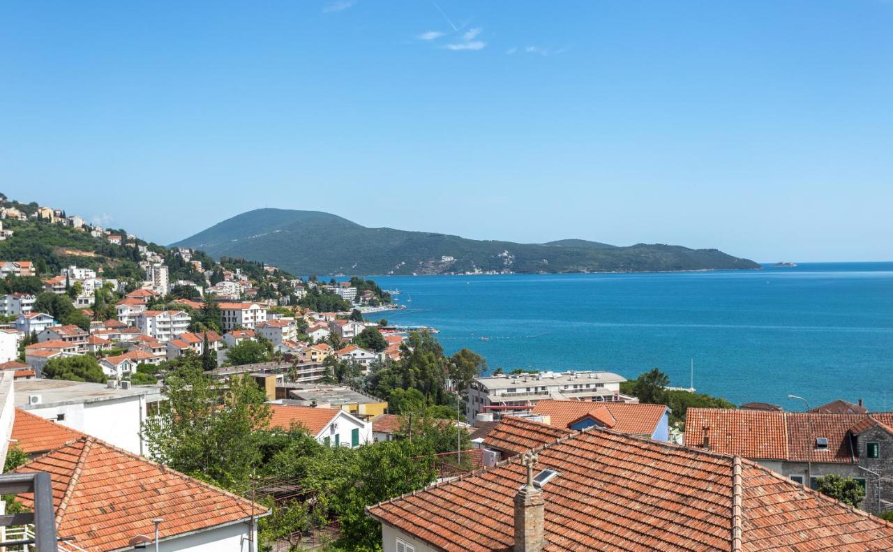 Adriana Apartments Herceg Novi Esterno foto